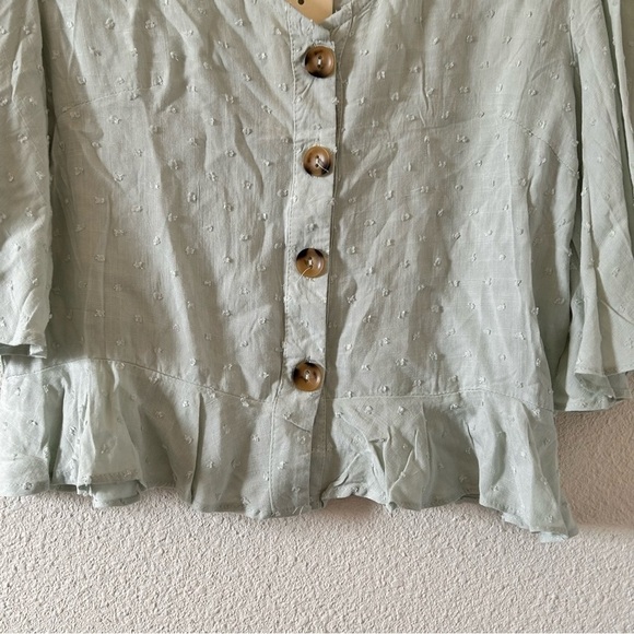 JULIA Peplum 12/ Flutter Sleeve Button front Blouse Women Size S/M NWT - Picture 2 of 11